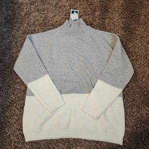 NWT Gray and White Sweater